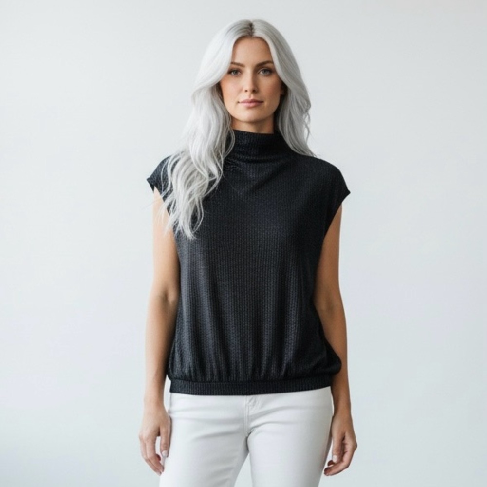 Sanctuary Black & Metallic Silver Ribbed Sleeveless Open Back Blouse